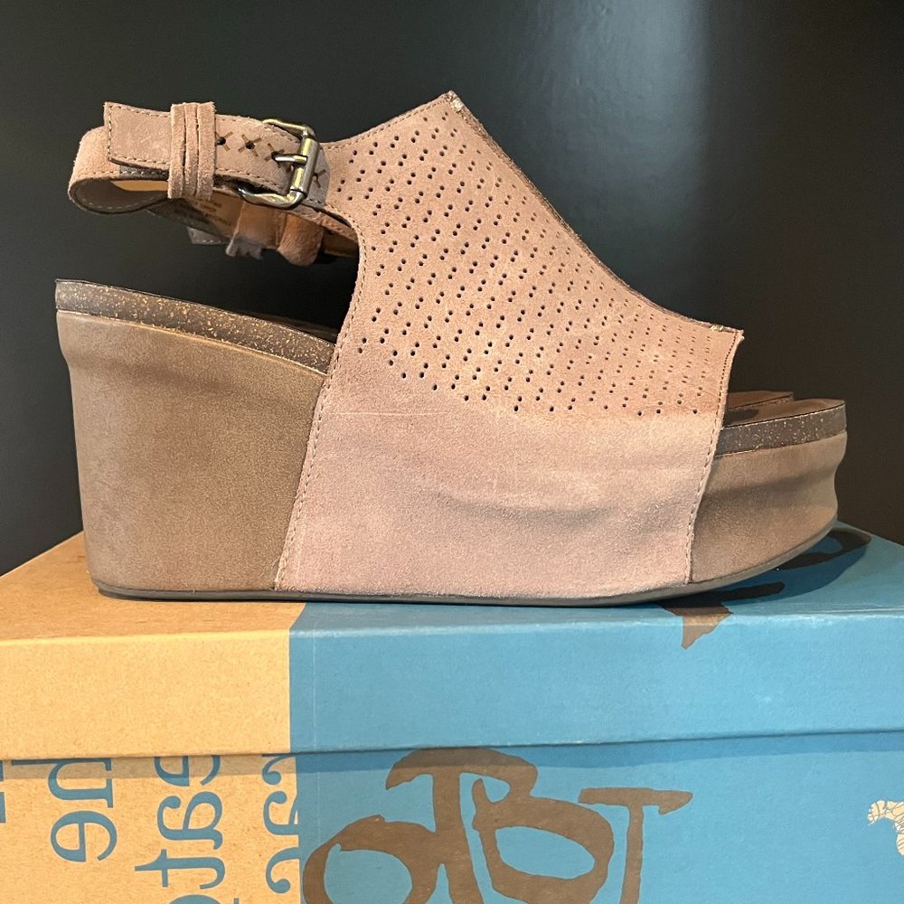 OTBT Jaunt Grey Pownder Wedge, Size 10 NEW NEVER WORN